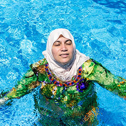 السباحة